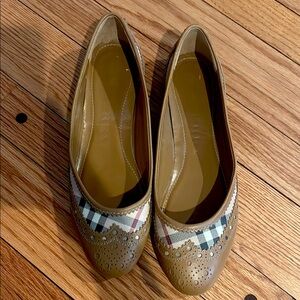 Burberry Flats size 39.5